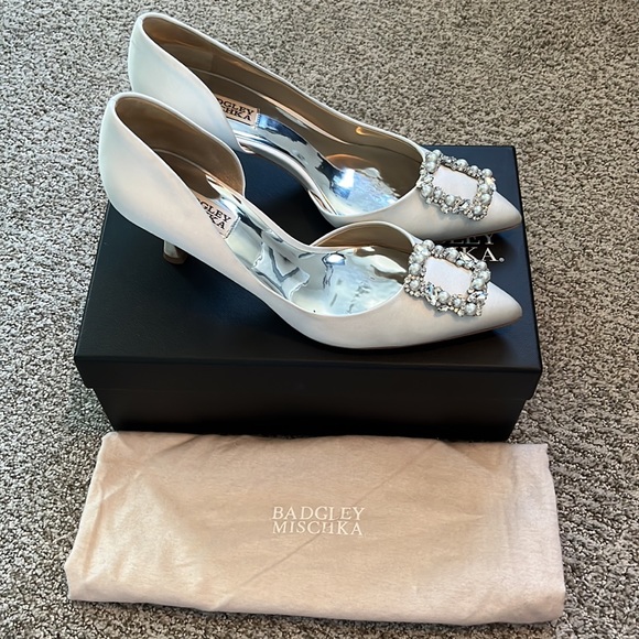 Badgley Mischka Fabia D’Orsay White Satin Heels - Picture 7 of 7